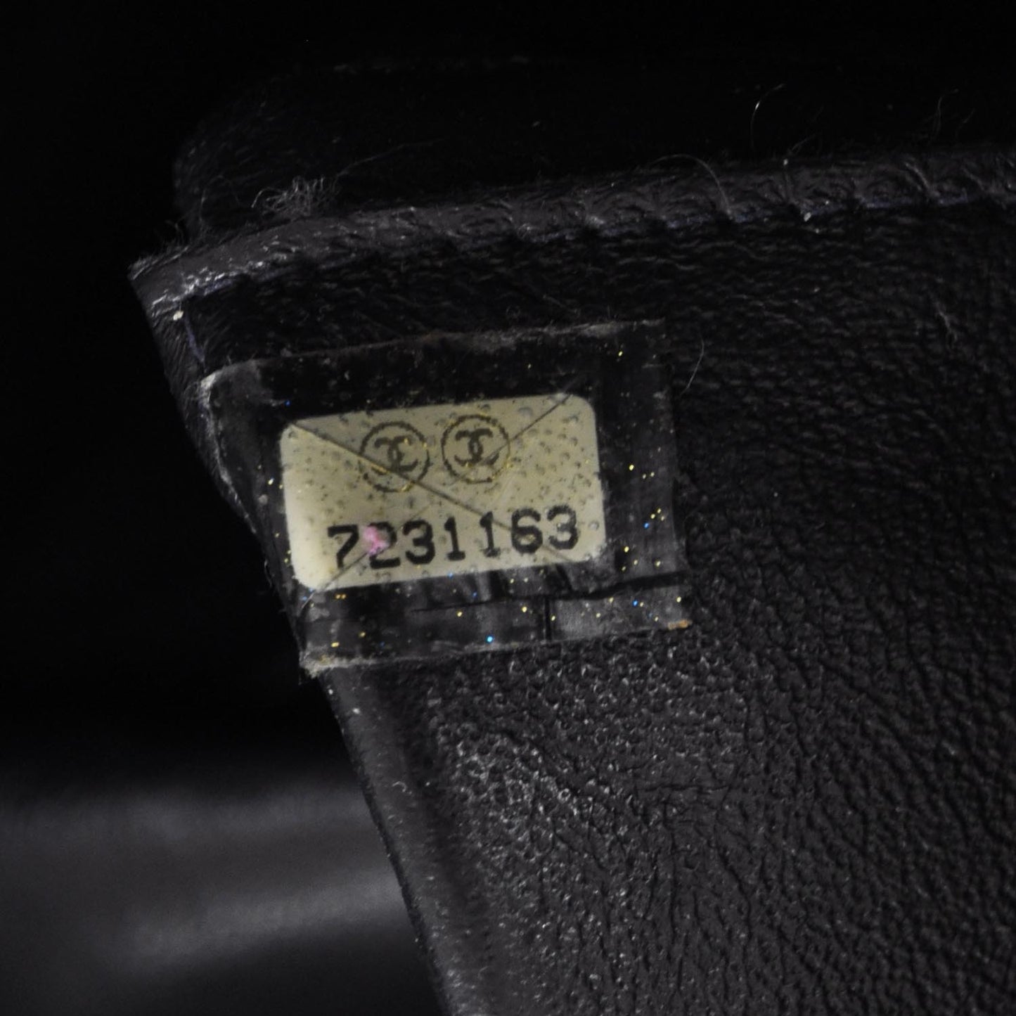 Leather Contrast Stitch Surpique Shoulder Bag Black