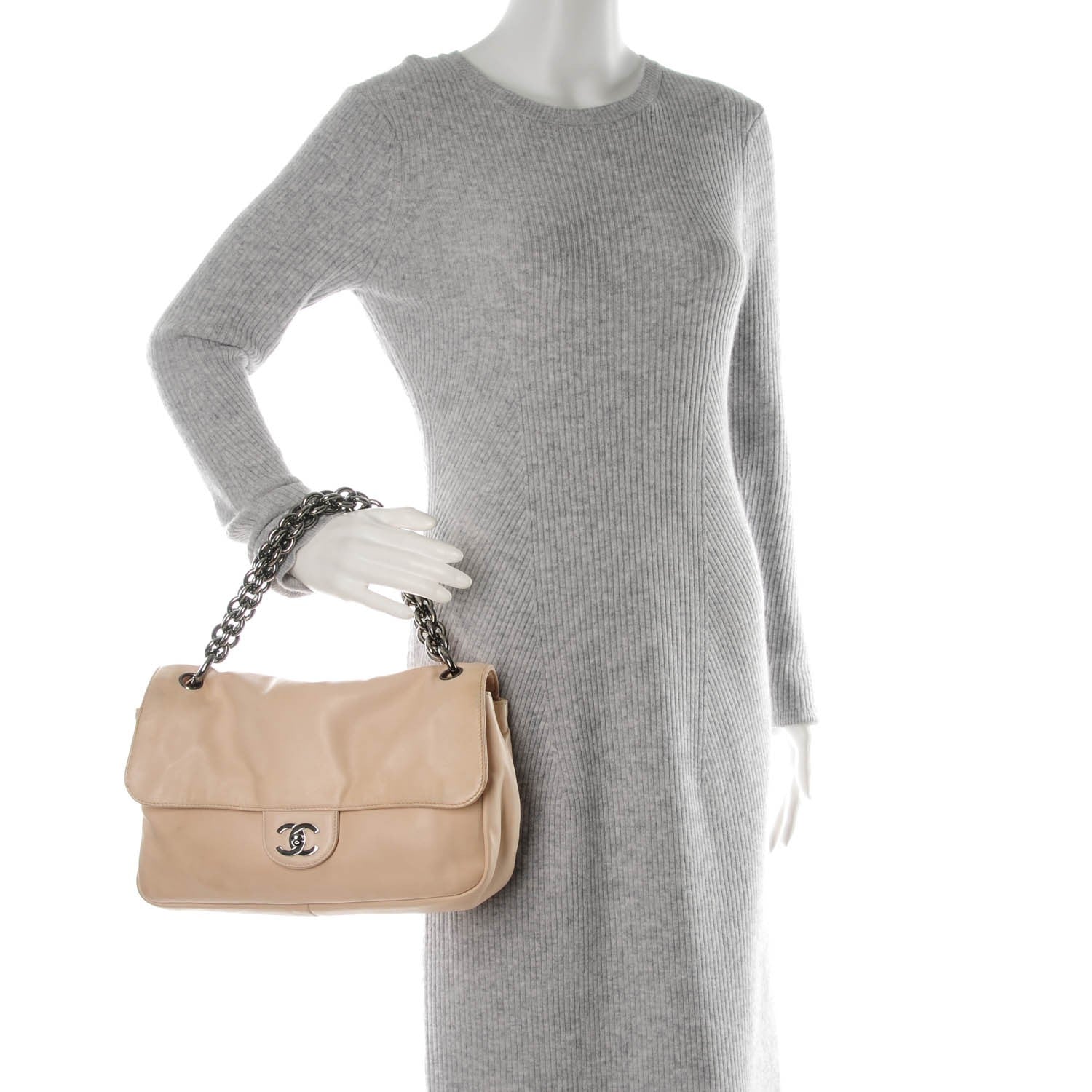 Chanel Lambskin Medium Soft and Chain Flap Beige 2 of 7