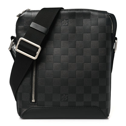 Louis Vuitton Damier Infini Discovery Messenger BB Onyx 1 of 10