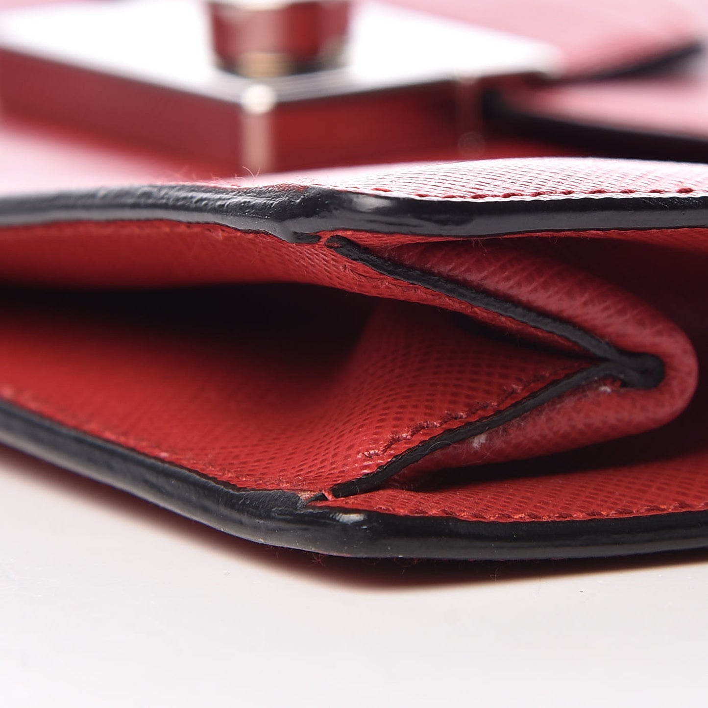 Saffiano Lux Sound Clutch Fuoco