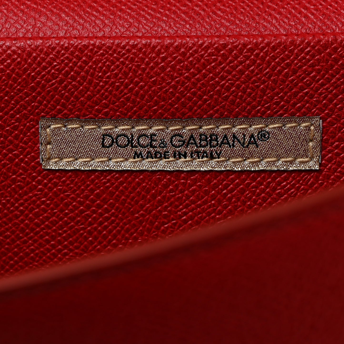 Dauphine Crystal Wallet On Chain Red