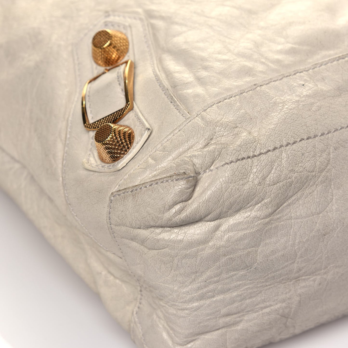Chevre Giant 21 Gold Hardware Day Hobo Sahara