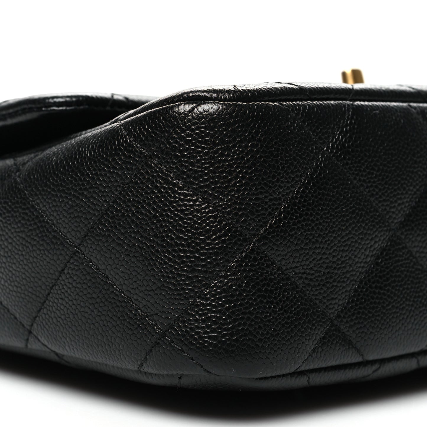 Caviar Quilted Sweetheart Flap Black