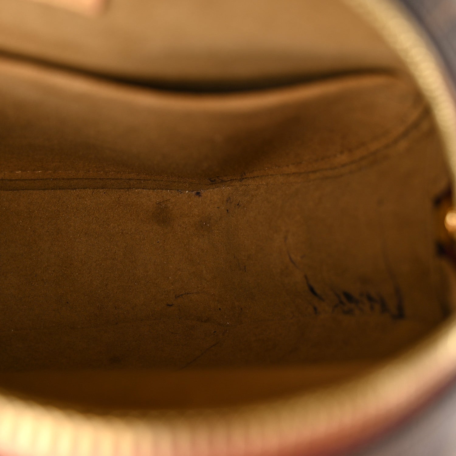 Louis Vuitton Monogram Boite Chapeau Souple MM 11 of 19