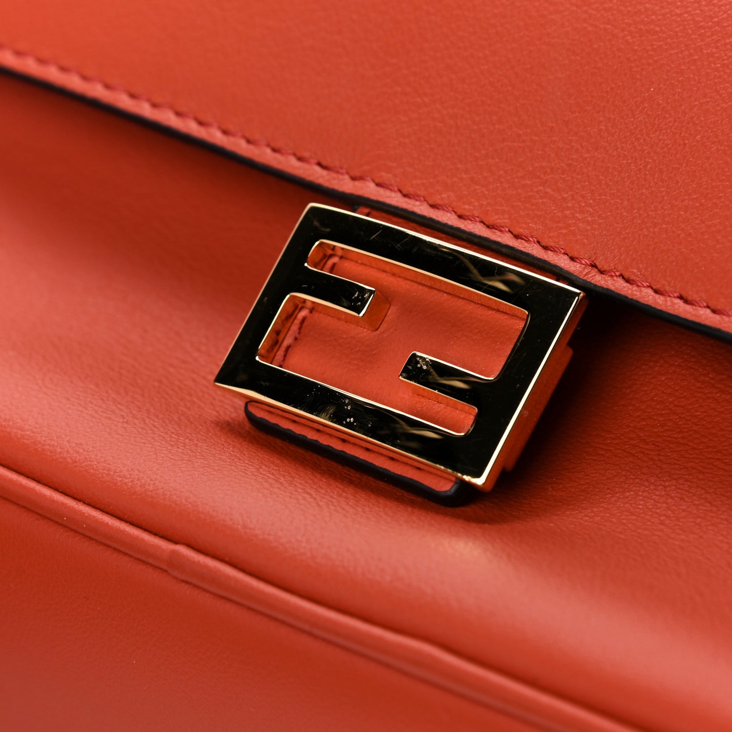 Vitello Grace Matte Mini Fendi Cam Brick