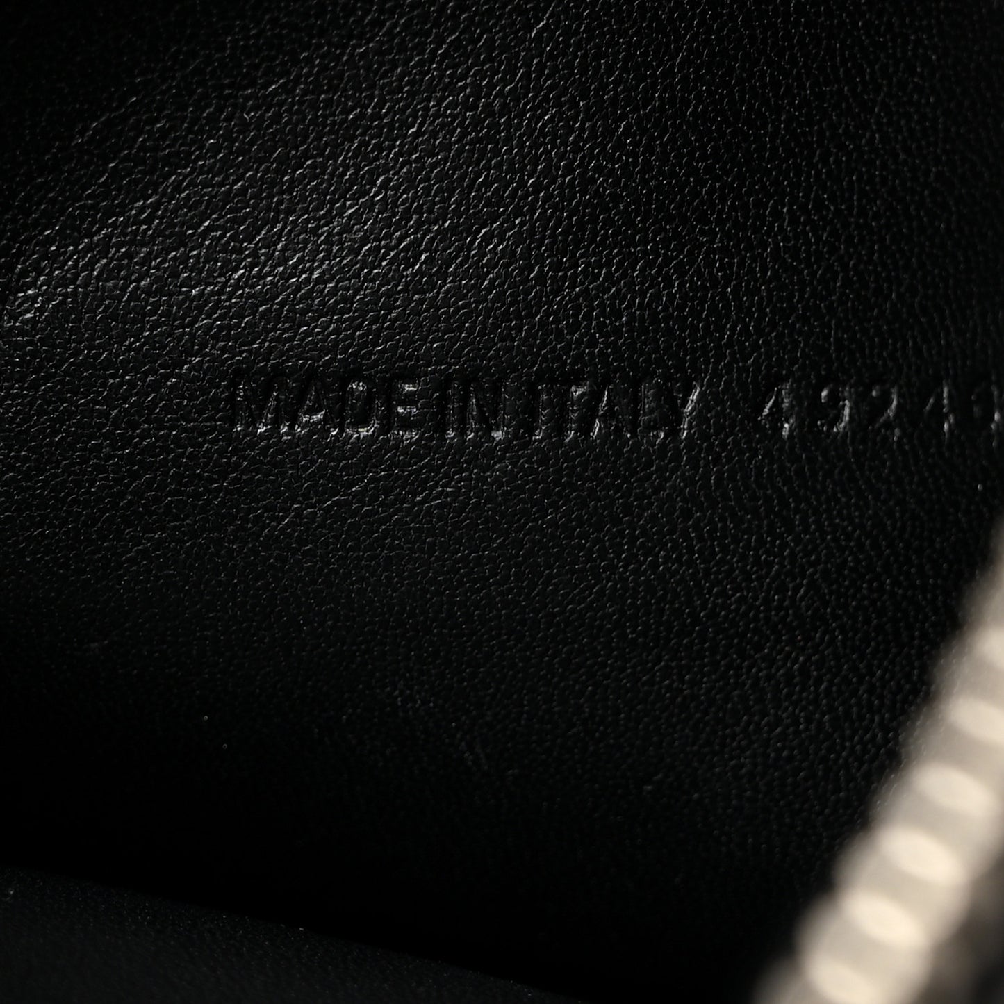 Calfskin Logo Medium Everyday Pouch Black