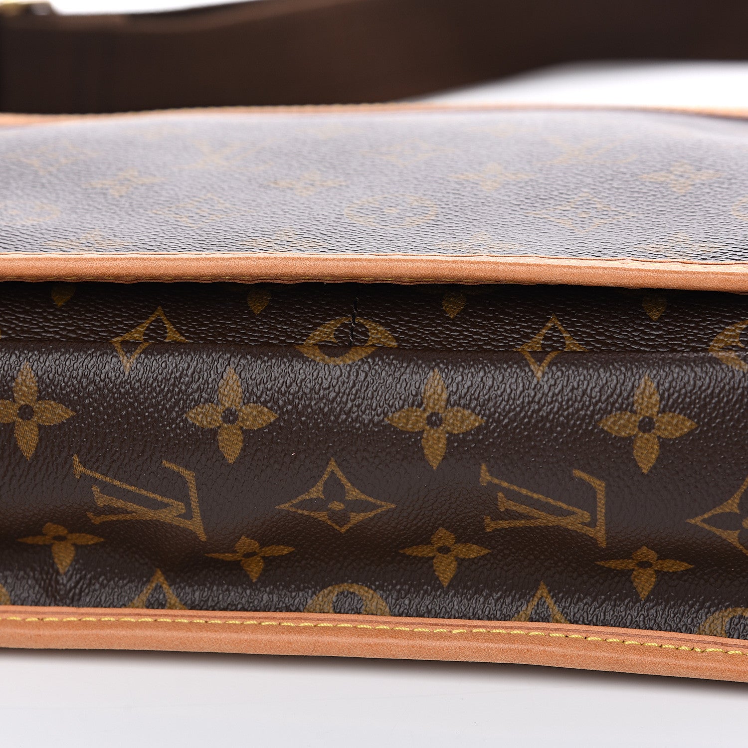 Louis Vuitton Monogram Bosphore GM 8 of 12