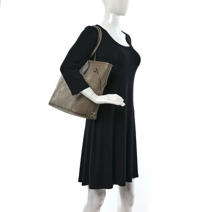 Louis Vuitton Empreinte Monogram Giant Neverfull MM Tourterelle 2 of 9