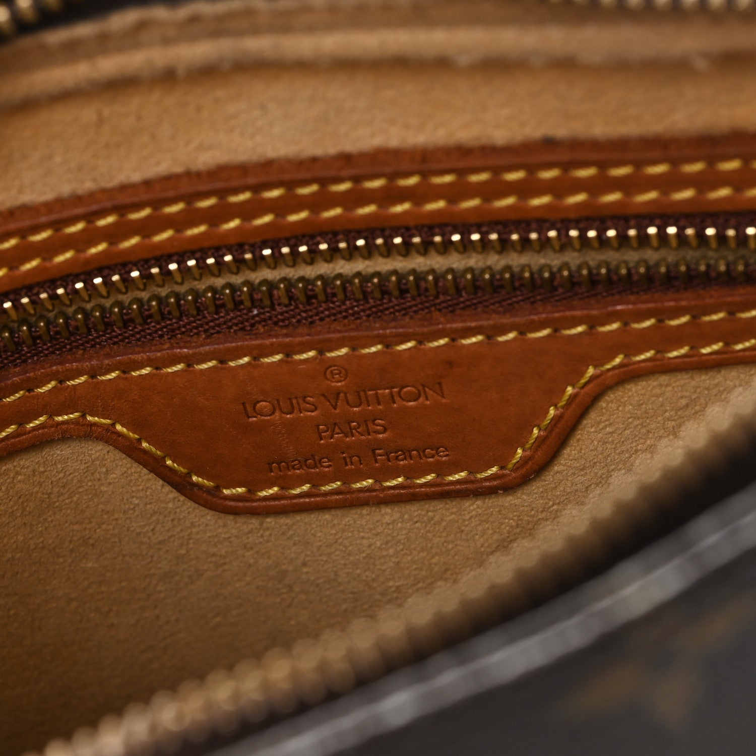 Louis Vuitton Monogram Looping MM 6 of 9