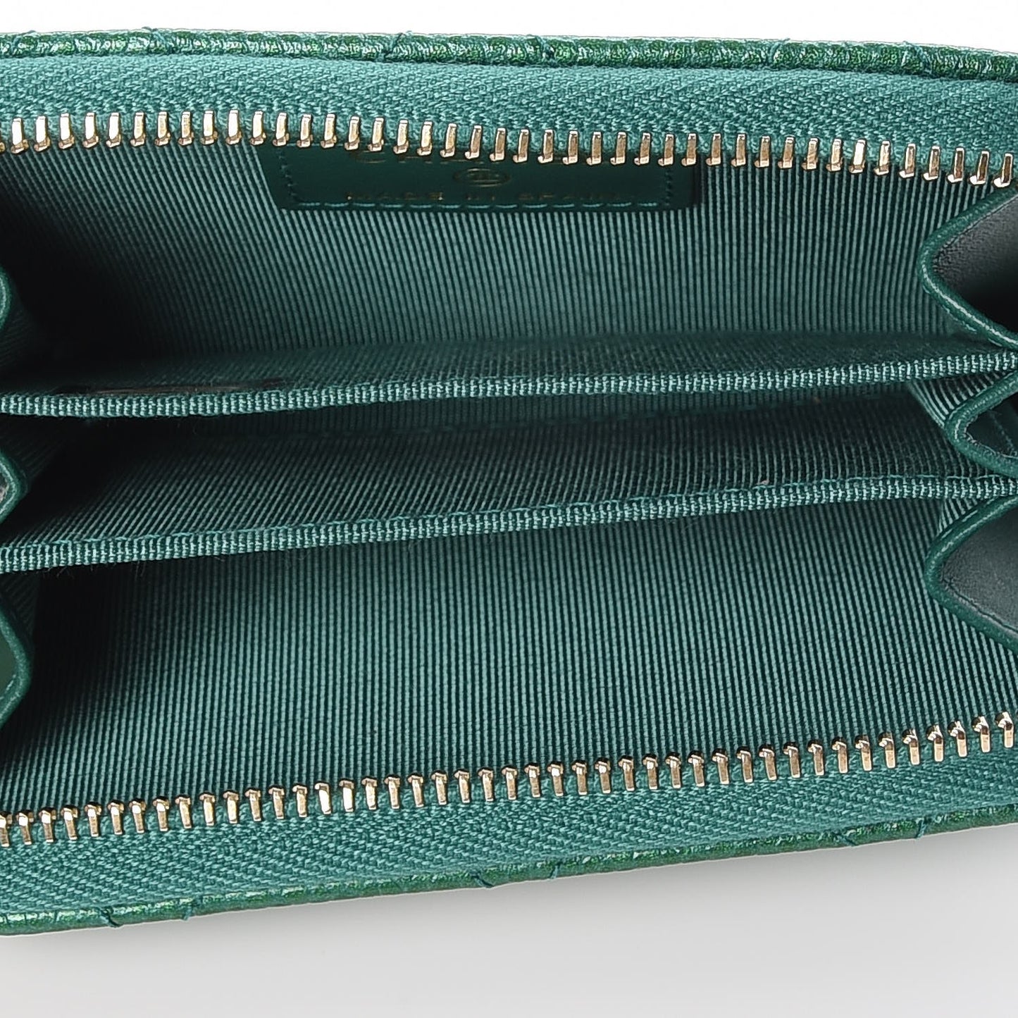 Metallic Caviar Quilted Zip Coin Purse Green
