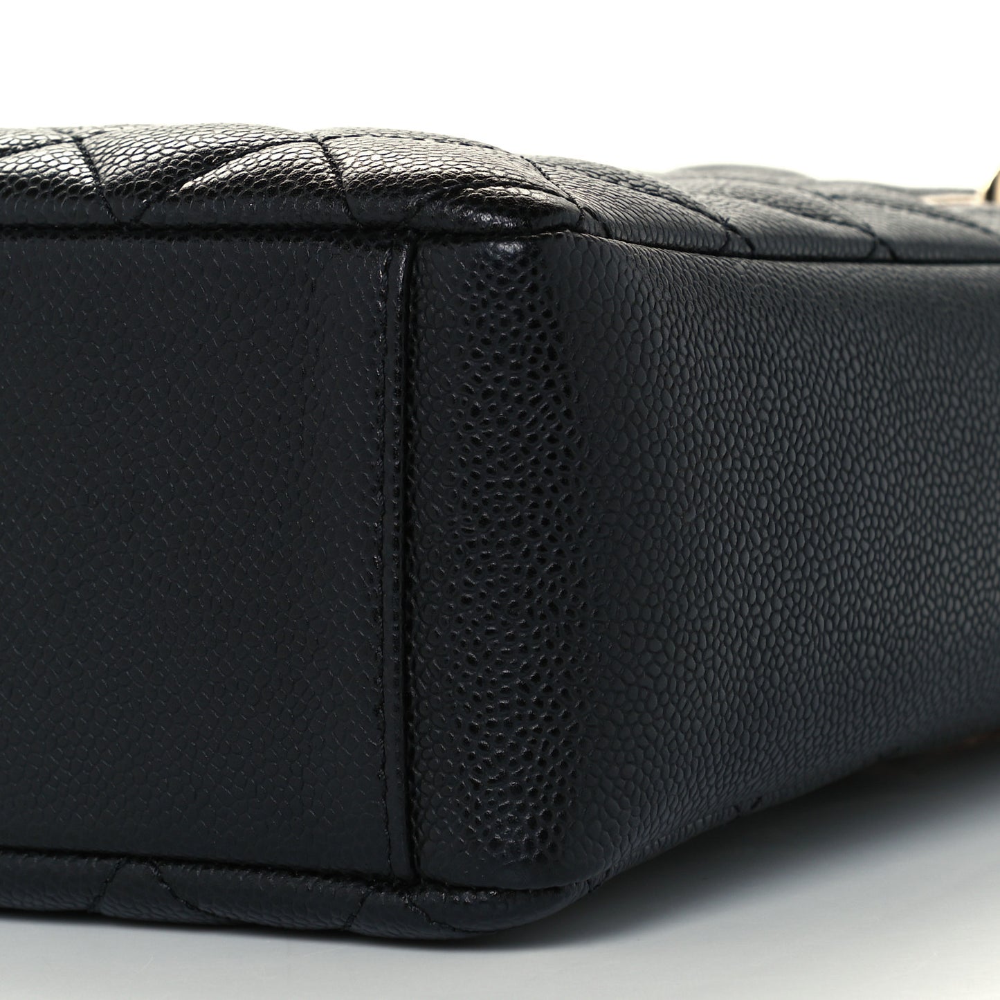 Caviar Quilted Petit Shopping Tote PST Black
