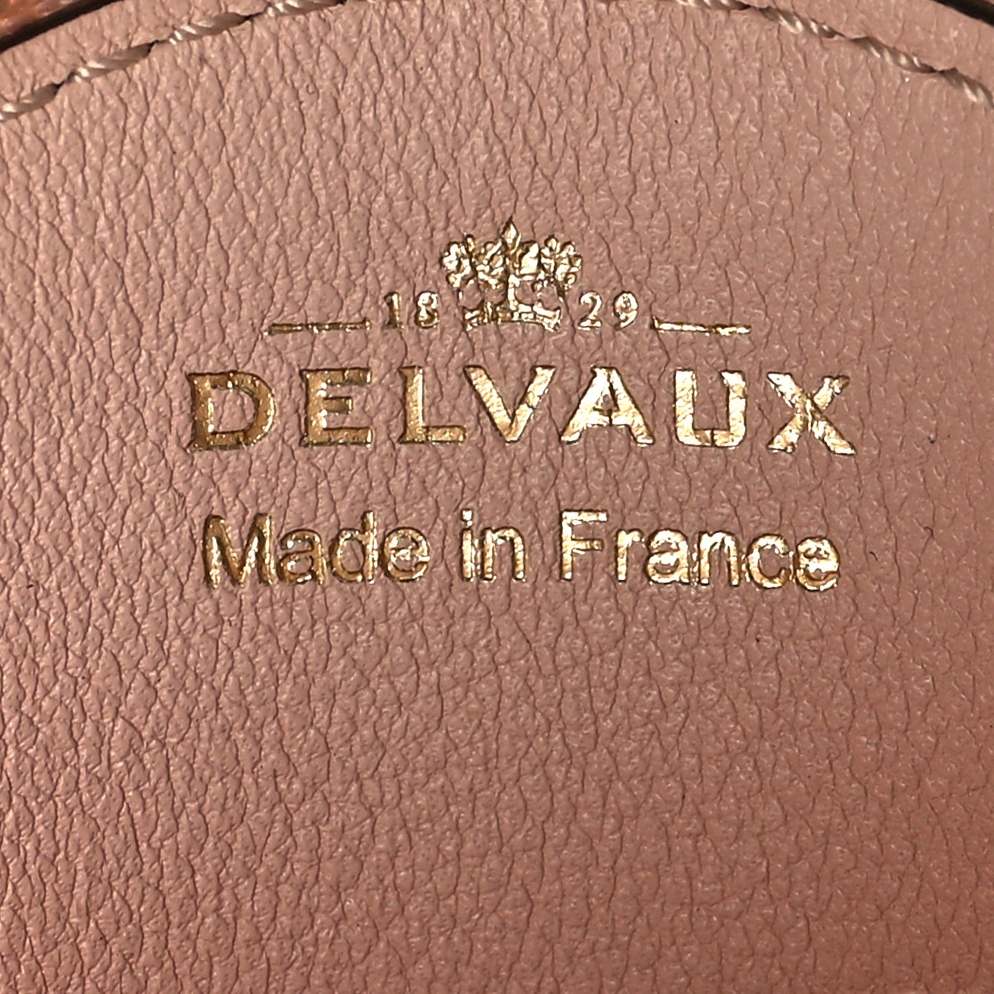 Grained Calfskin Visite Masquée Round Coin Purse Nude