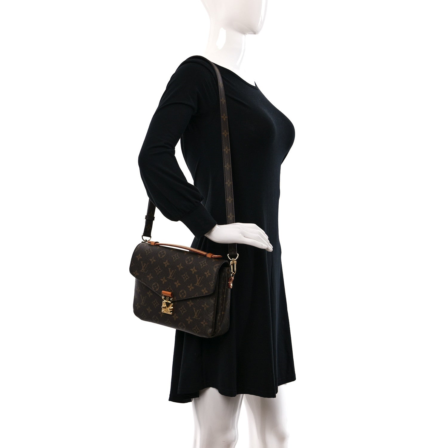 Louis Vuitton Monogram Pochette Metis 2 of 13