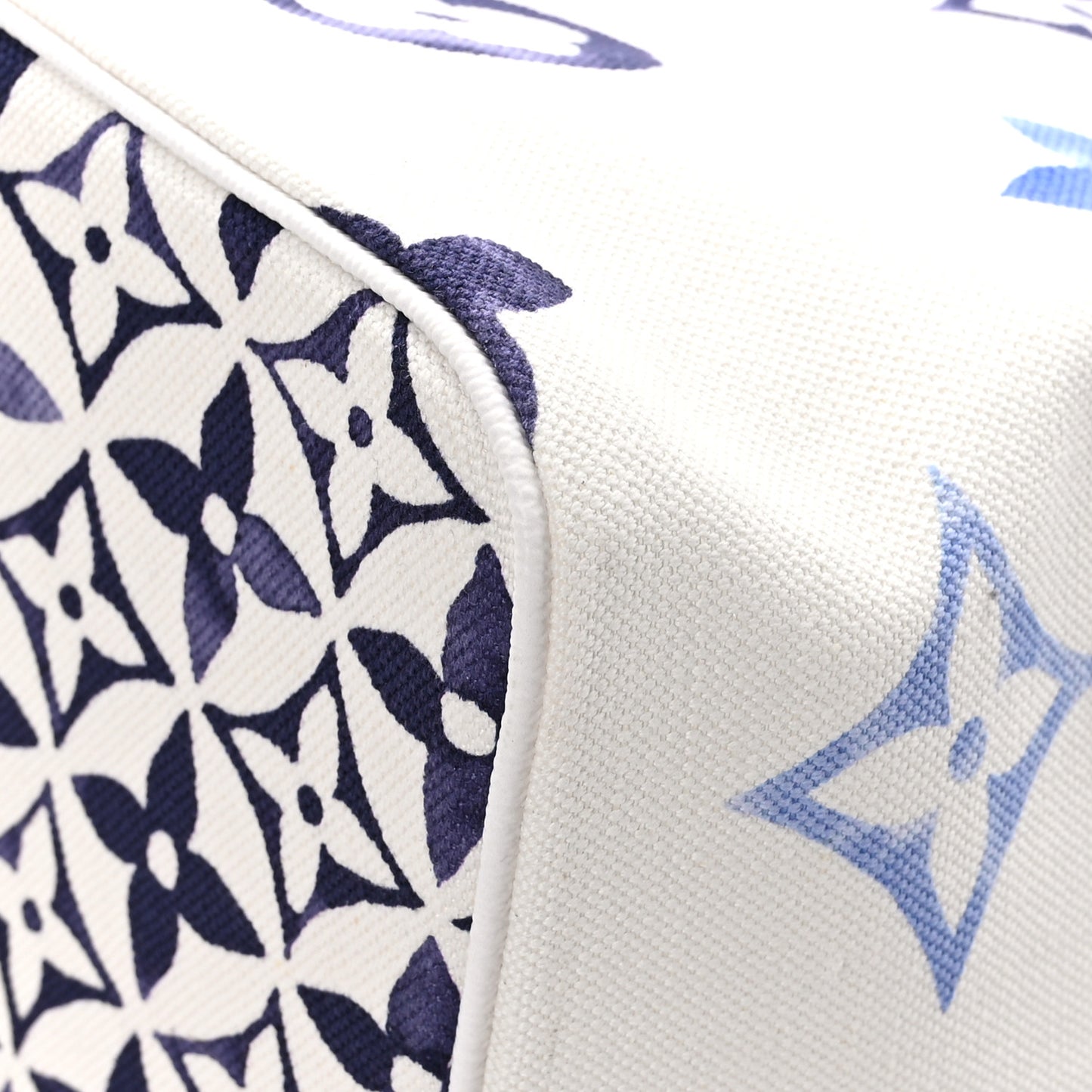 Monogram Canvas By The Pool Hamptons 2.0 Neverfull GM Blue