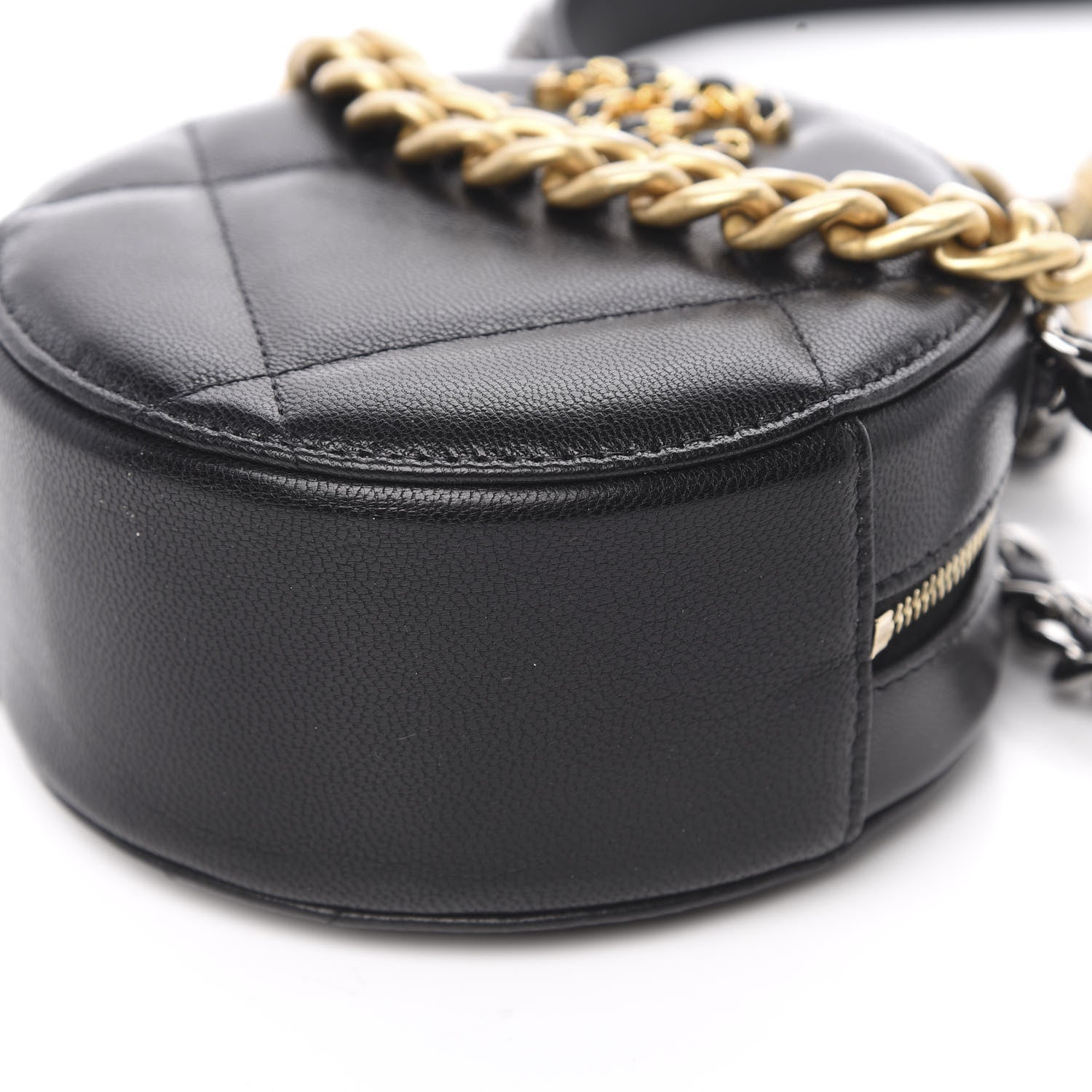 Chanel Shiny Goatskin Quilted 19 Round Clutch With Chain Black 10 of 11