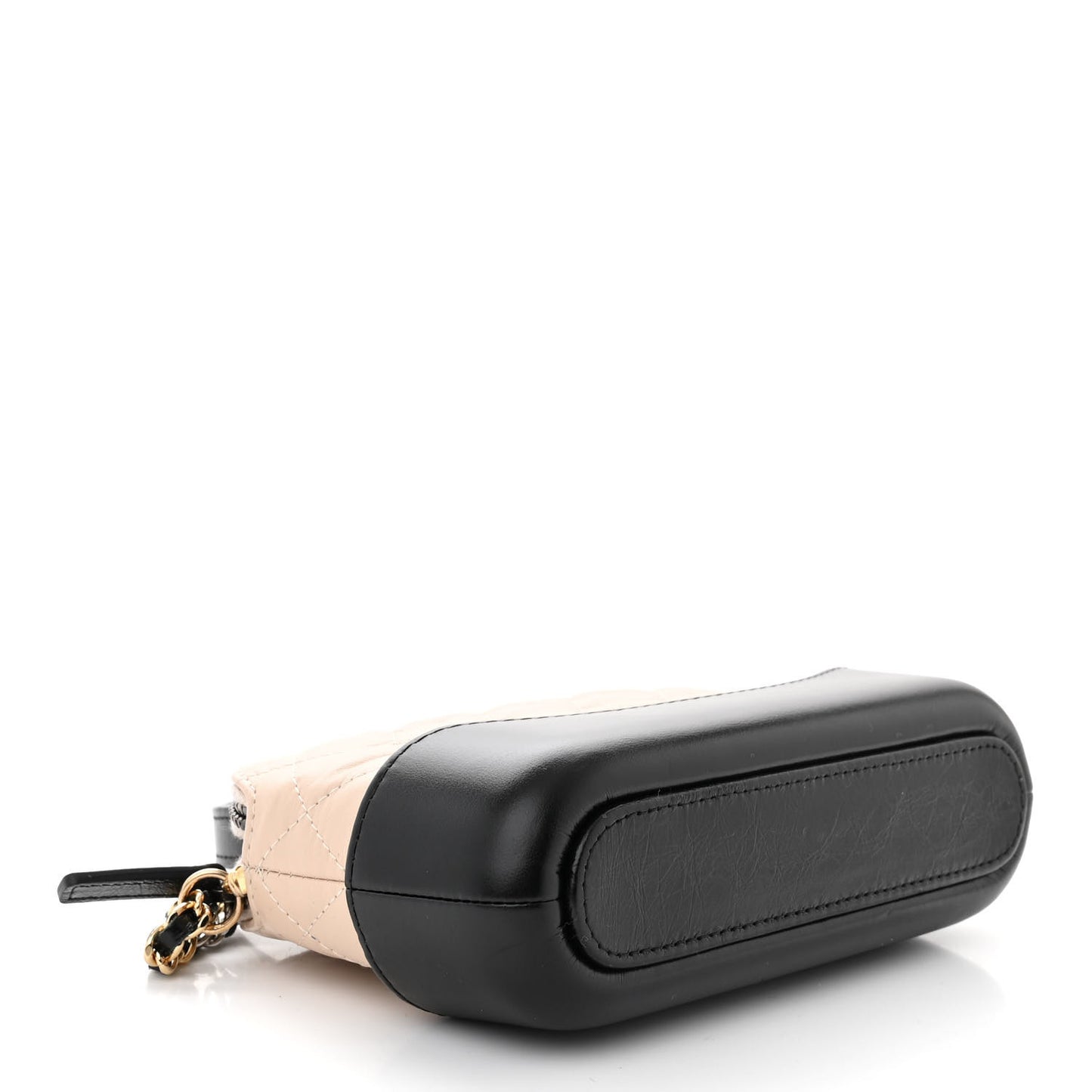 Aged Calfskin Quilted Small Gabrielle Clutch With Chain Beige Black
