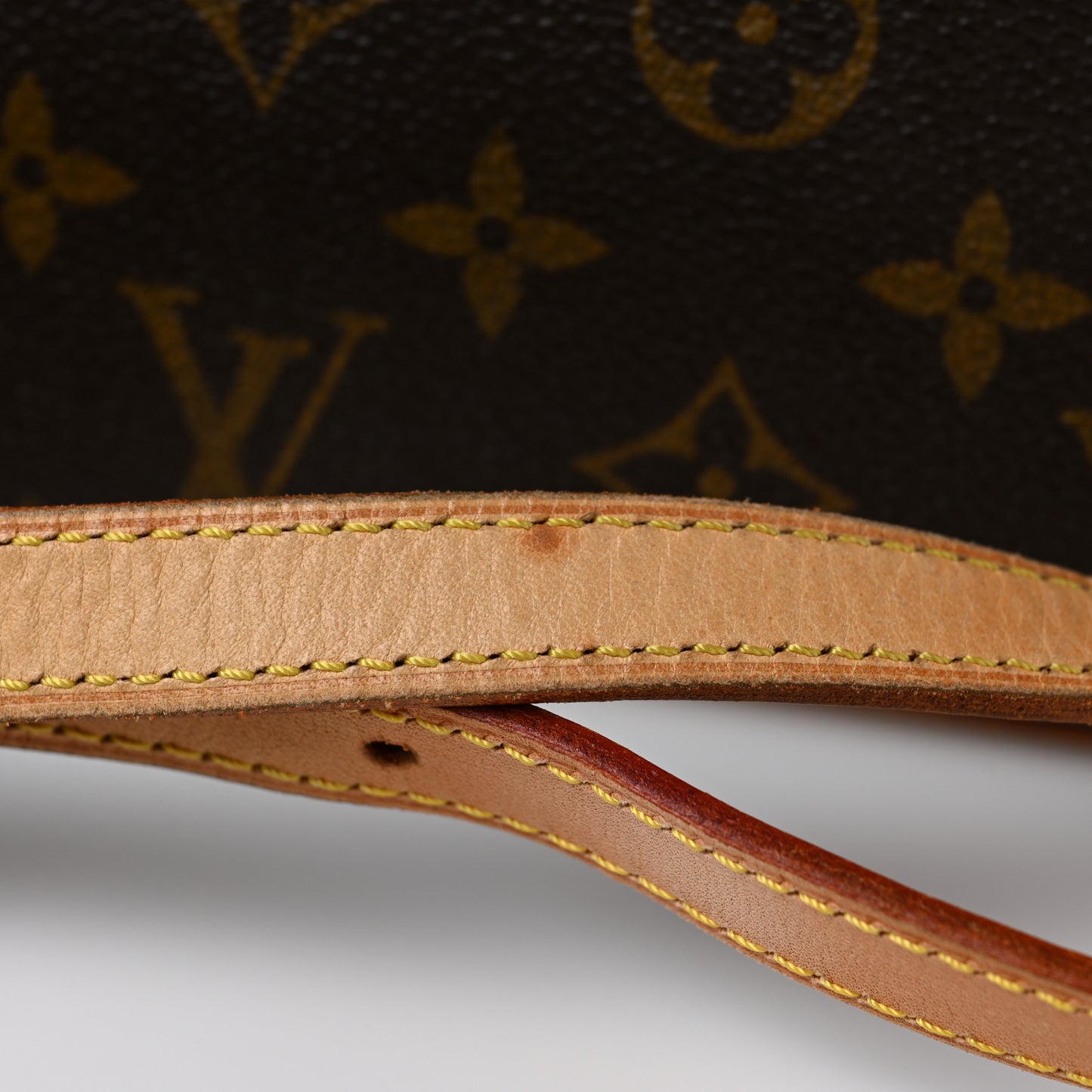 Monogram Trotteur