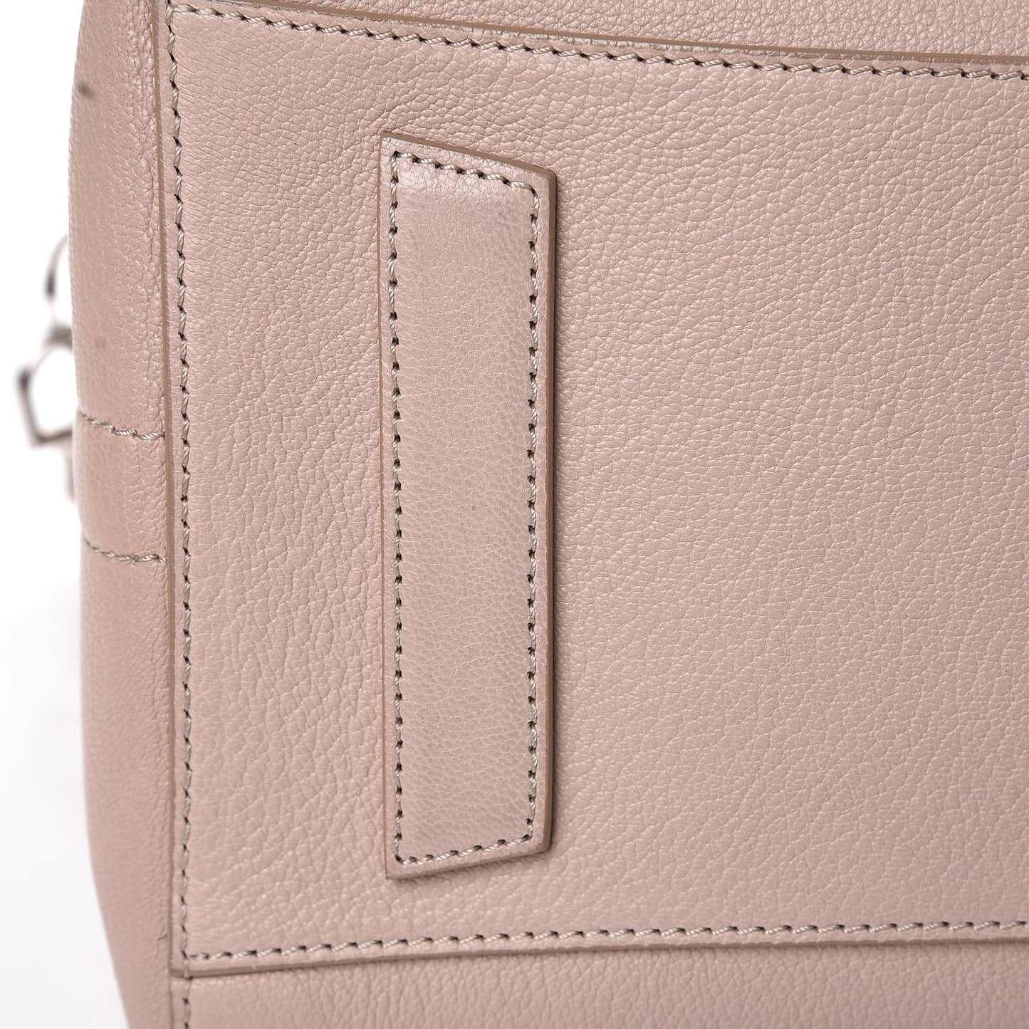 Sugar Goatskin Medium Antigona Mastic