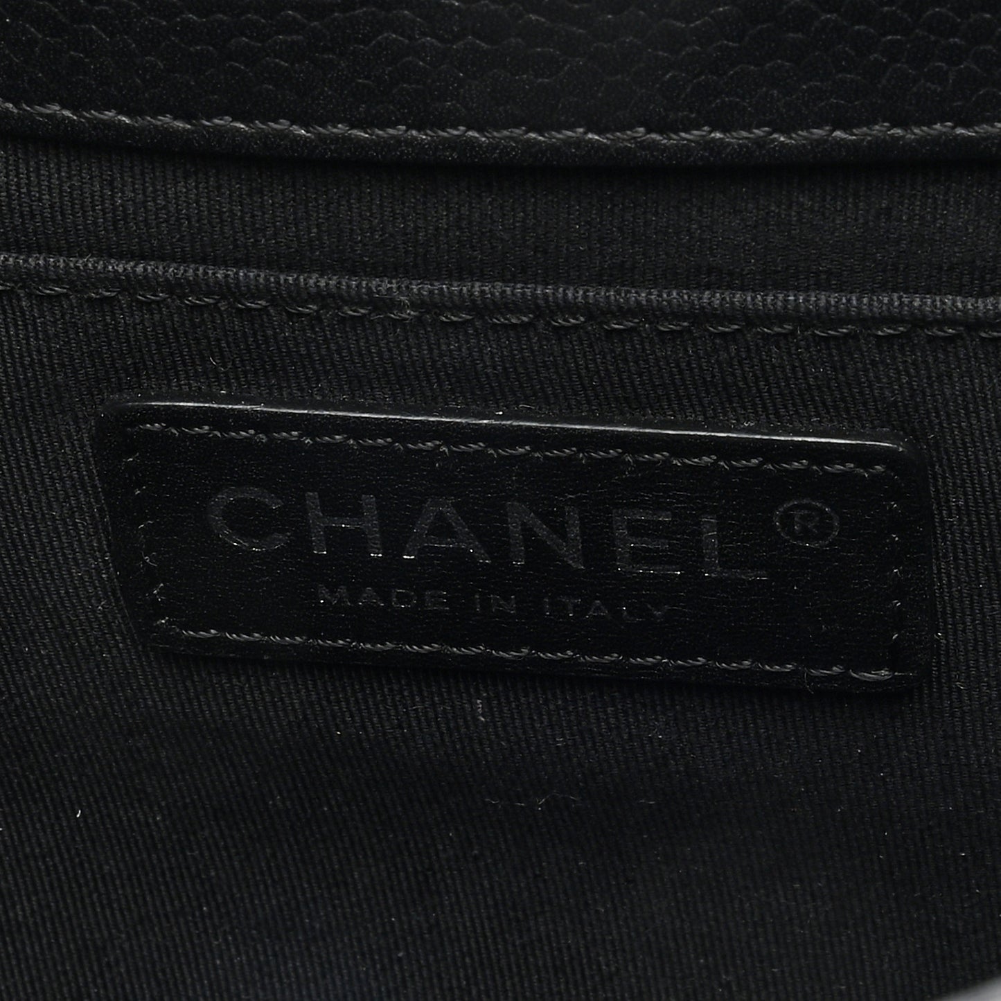Caviar Quilted CC Box Flap Black