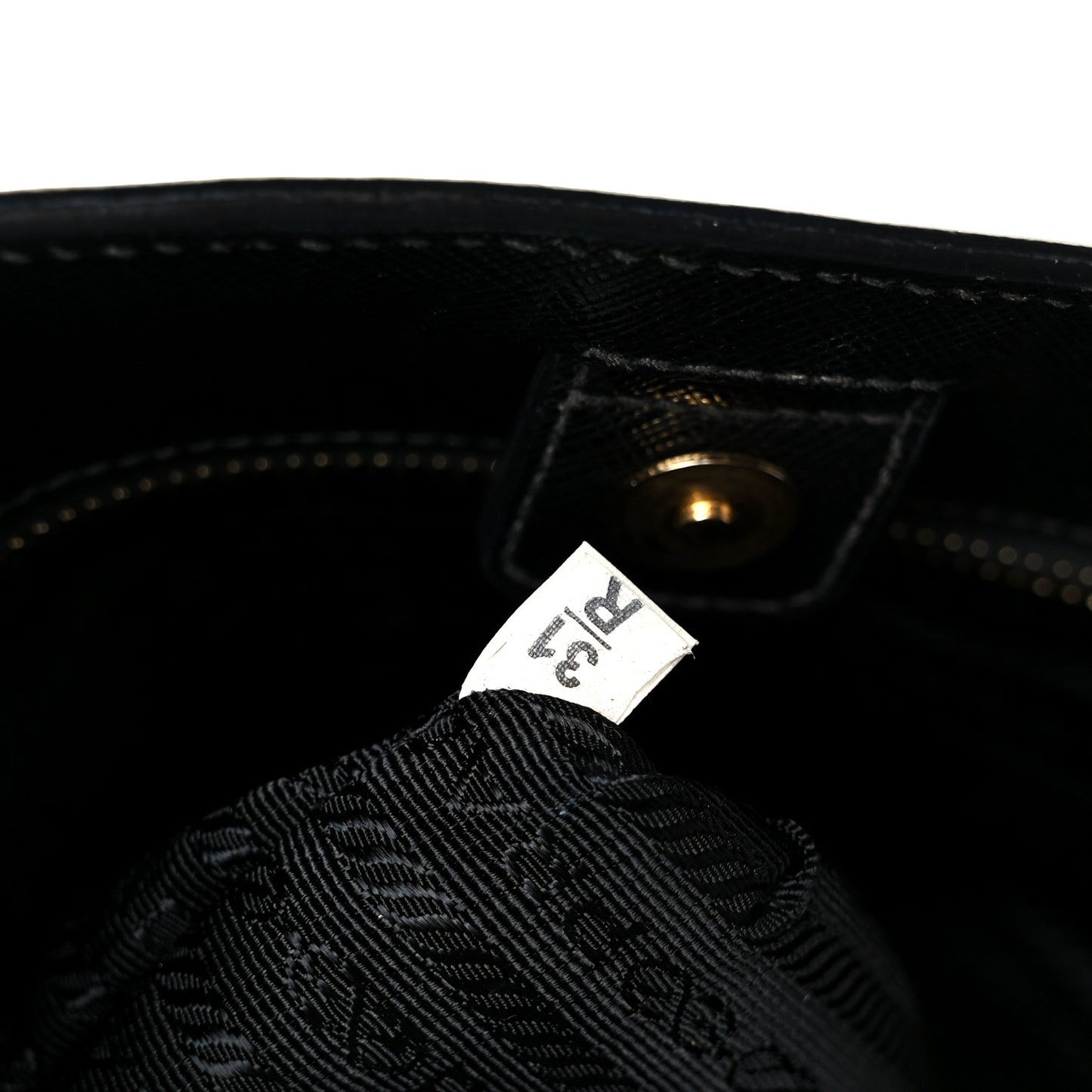 Saffiano Lux Medium Tote Black