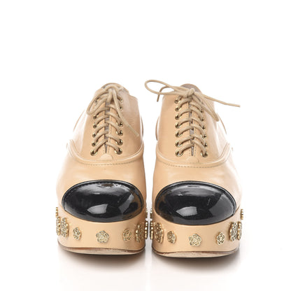 Chanel Crumpled Calfskin Lace Up Platform Oxford 38 Beige Black 2 of 8