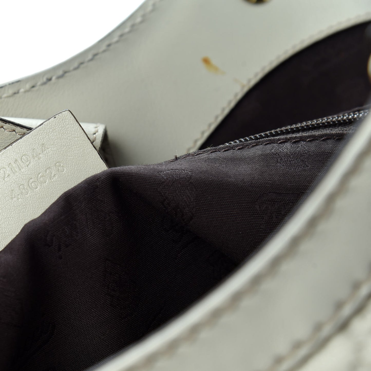 Guccissima Medium Sukey Tote Mystic White