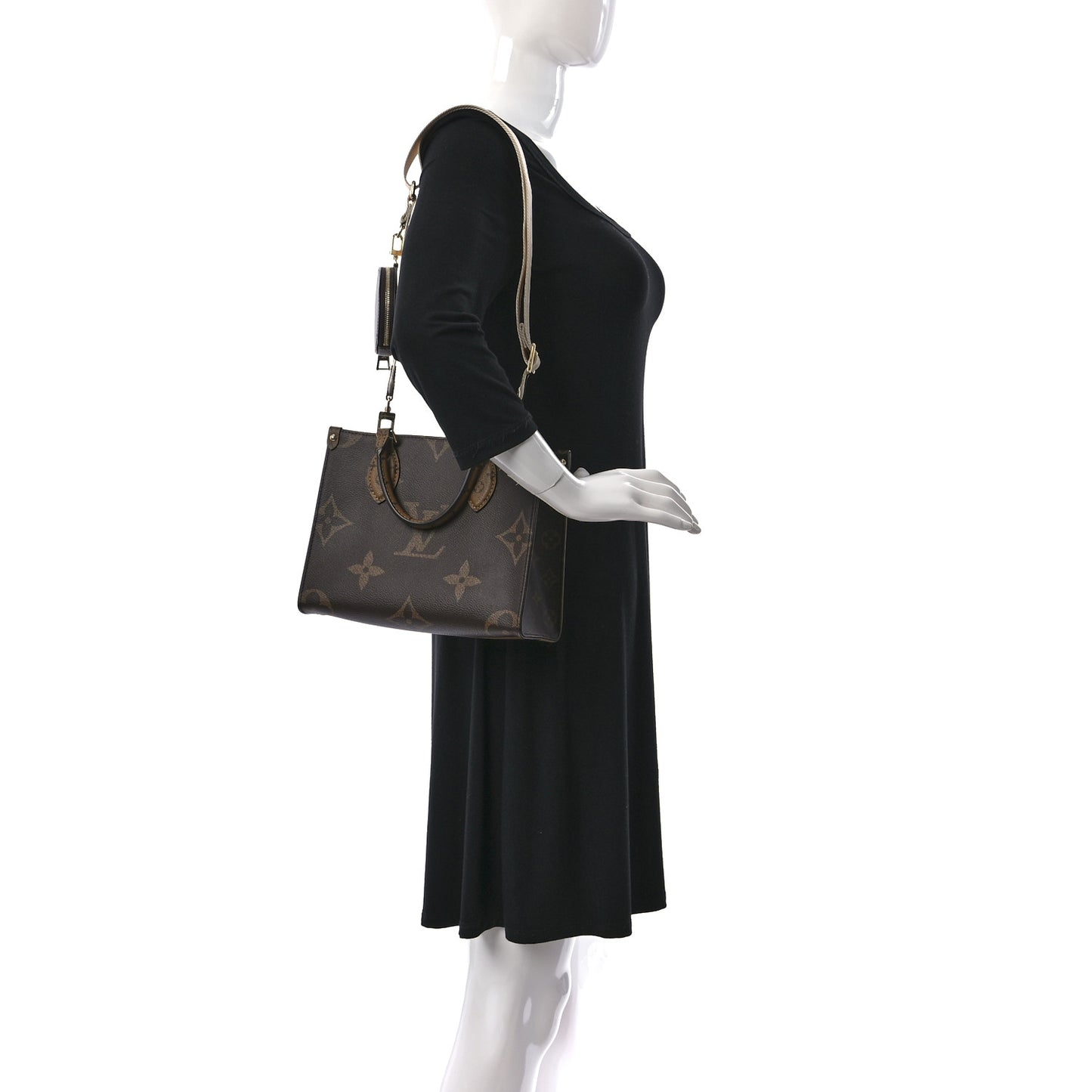 Reverse Monogram Giant Onthego PM