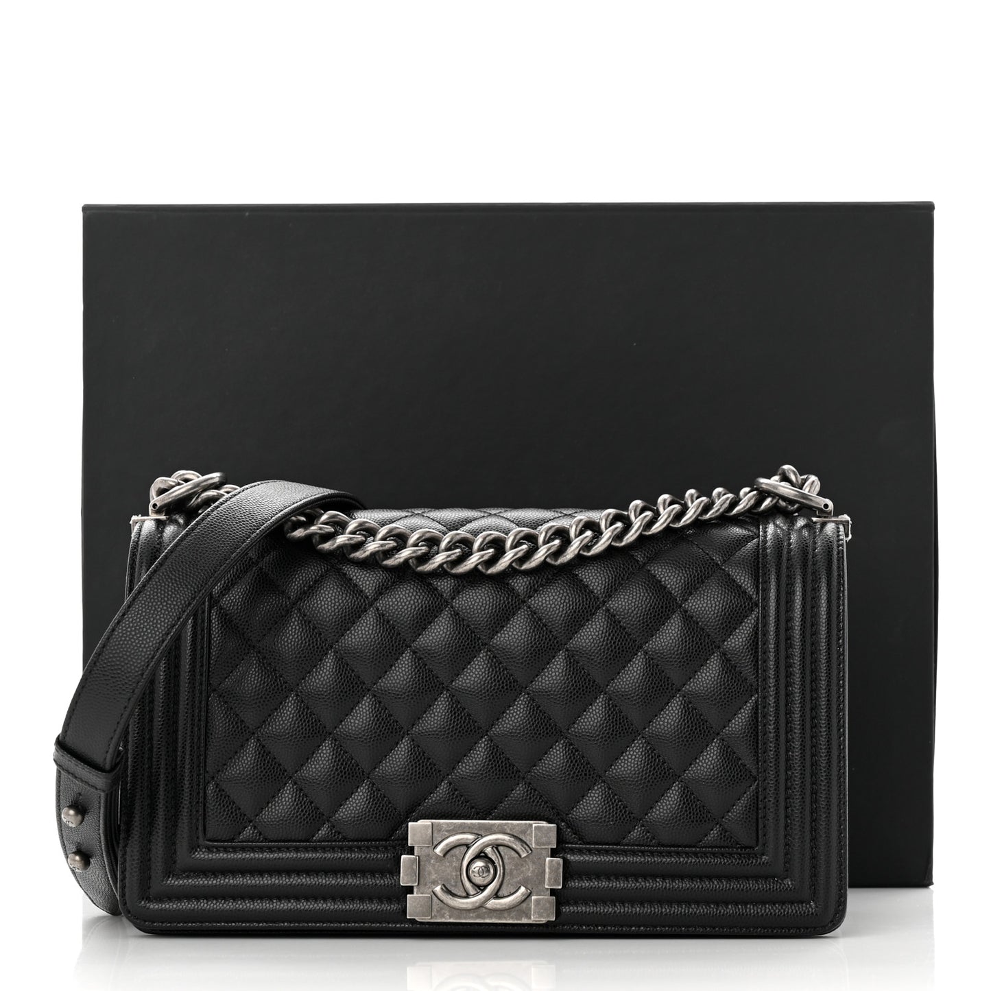 Caviar Quilted Medium Boy Flap Black