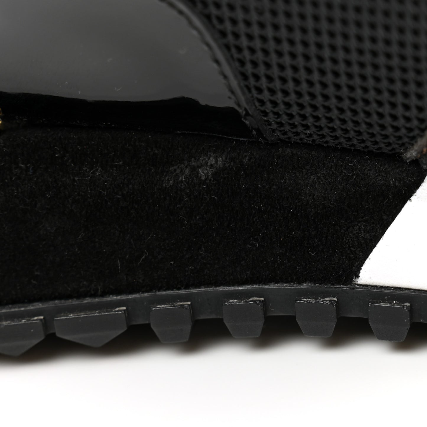 Suede Monogram Run Away Sneakers 39 Black