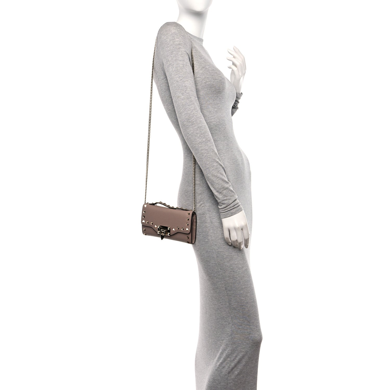 Valentino Garavani Pebbled Calfskin Rockstud Flip Lock Wallet On Chain Poudre 2 of 10