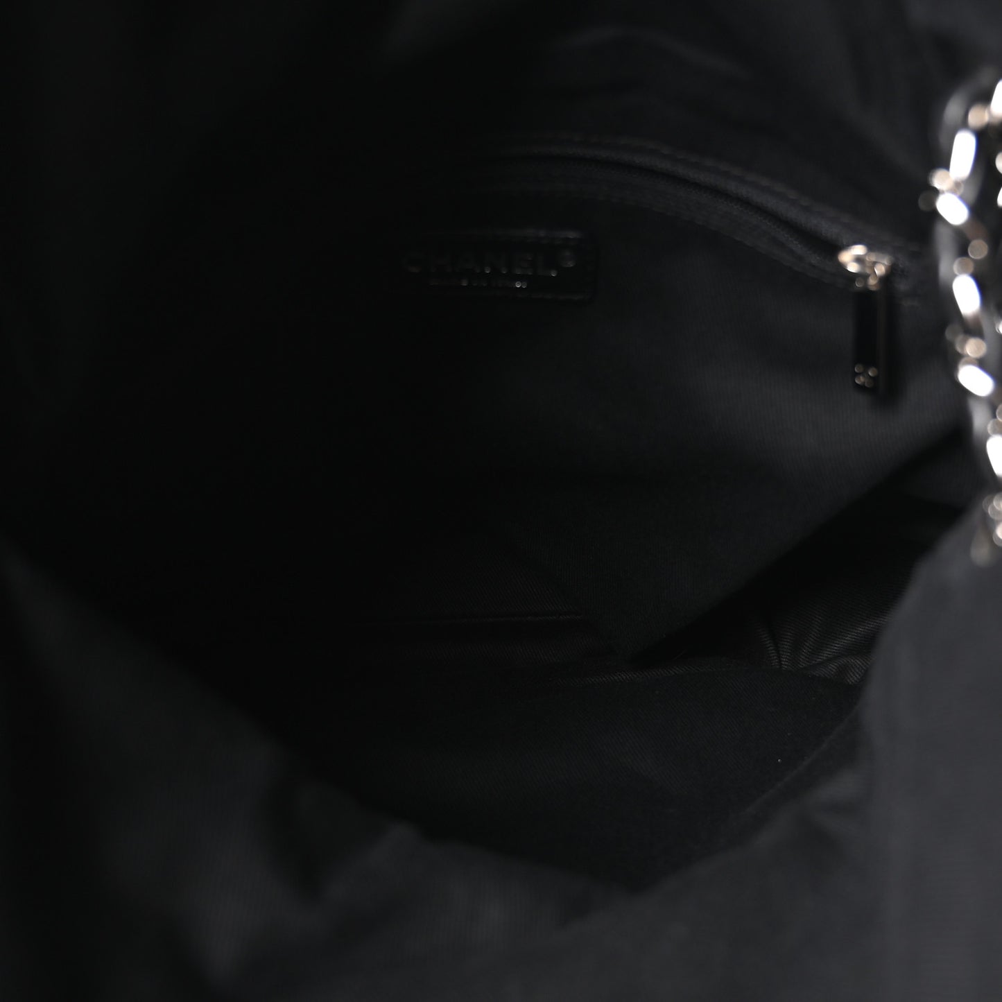 Calfskin Expandable Flap Black