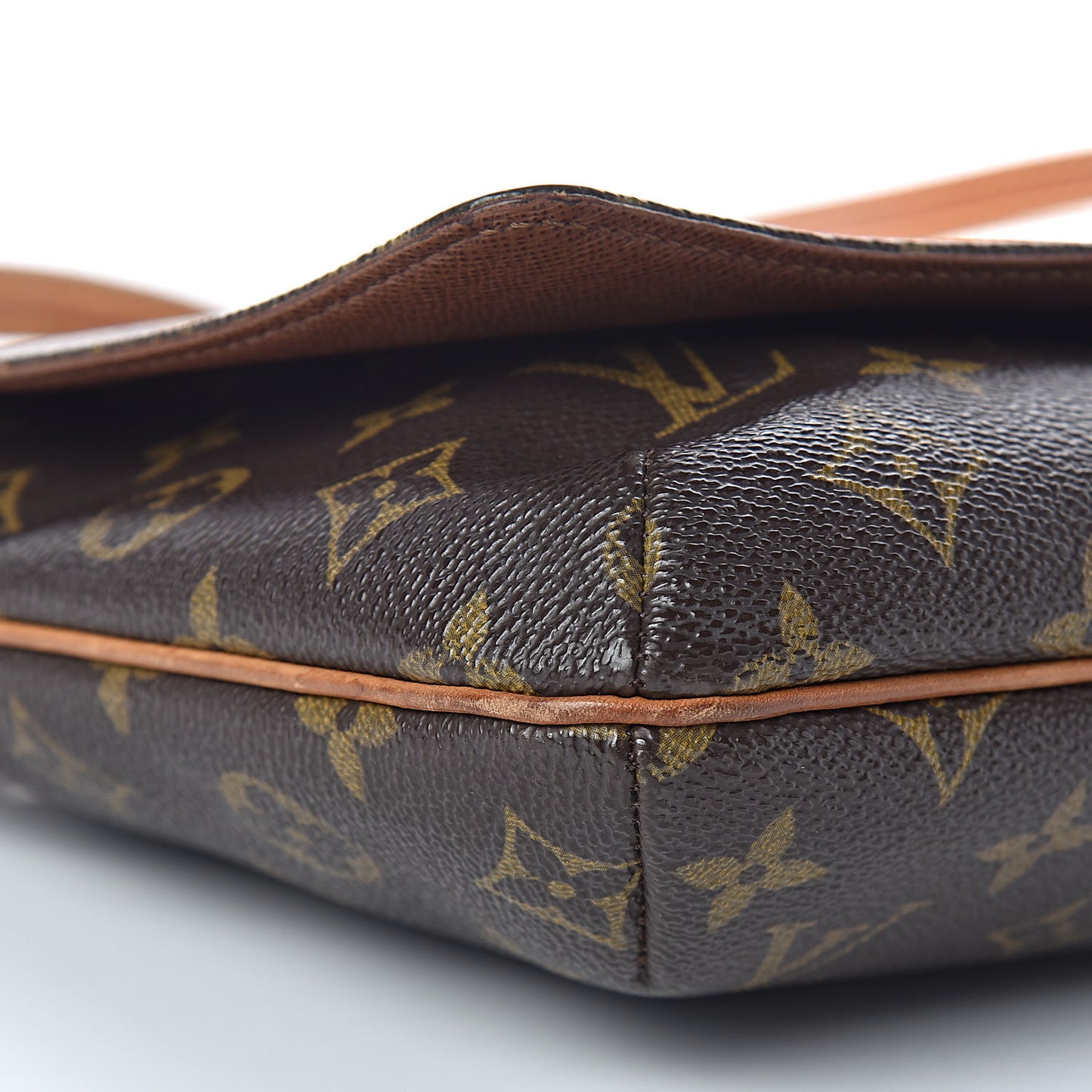 Monogram Musette Tango