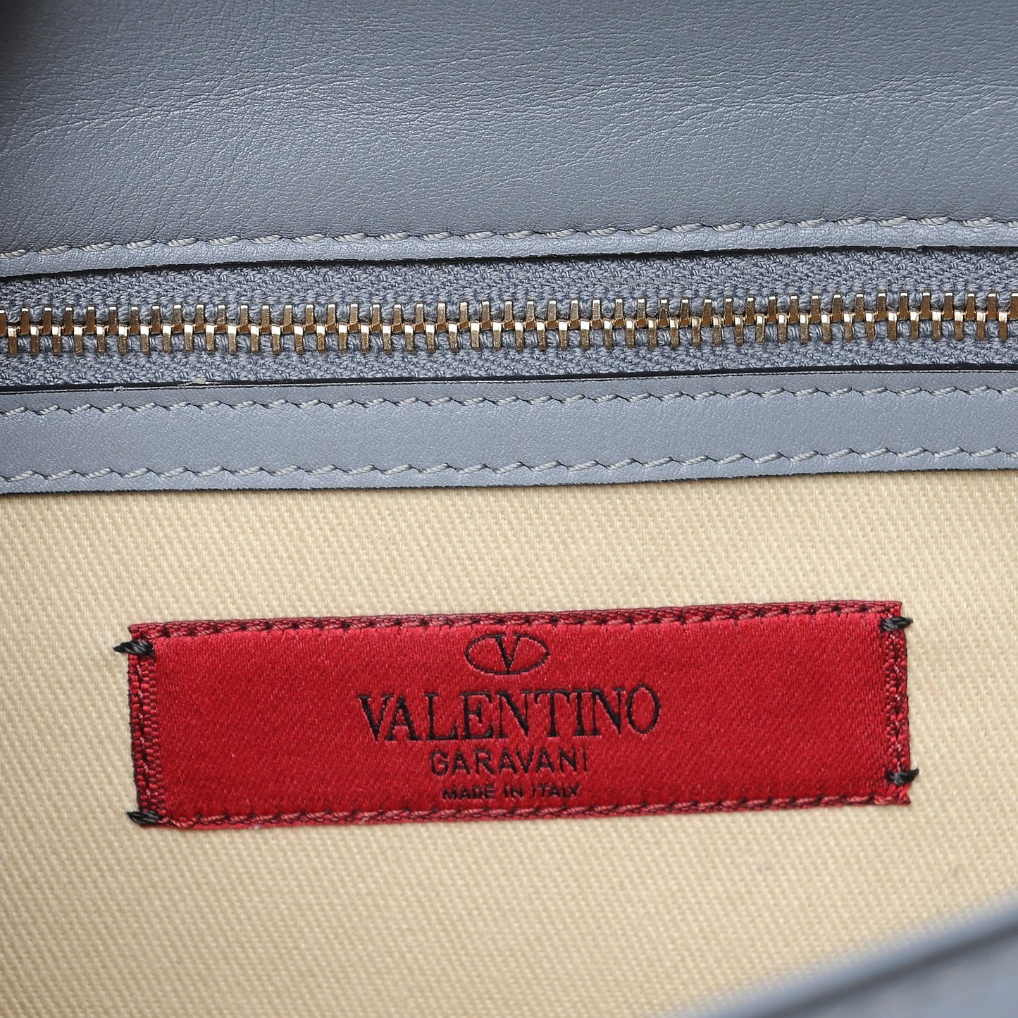 Vitello Medium Glam Lock Rockstud Flap Light Stone