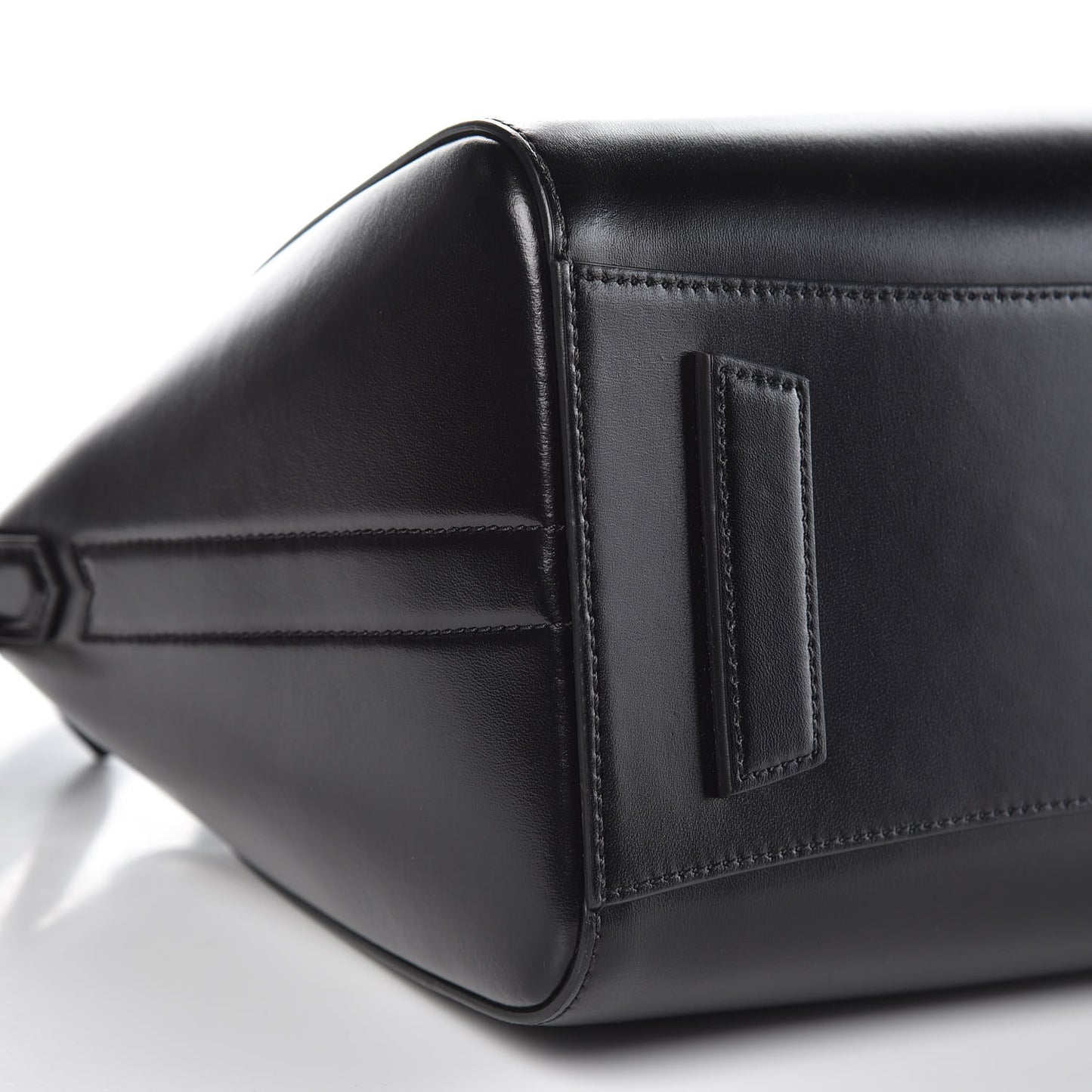 Shiny Lord Calfskin Small Antigona Black