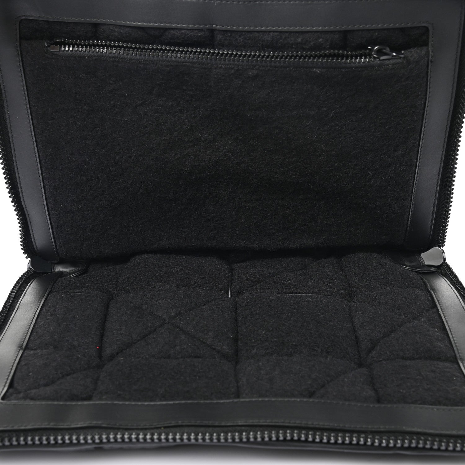 Bottega Veneta Calfskin Maxi Intrecciato Puffy Laptop Pouch Black 5 of 10