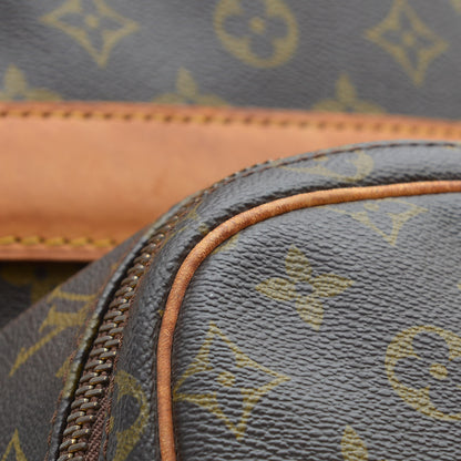 Louis Vuitton Monogram Sac Golf 16 of 22