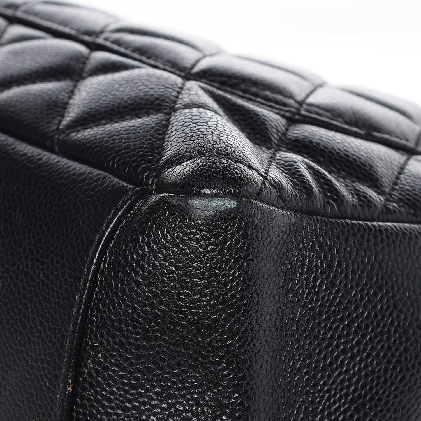 Caviar Grand Shopping Tote GST Black
