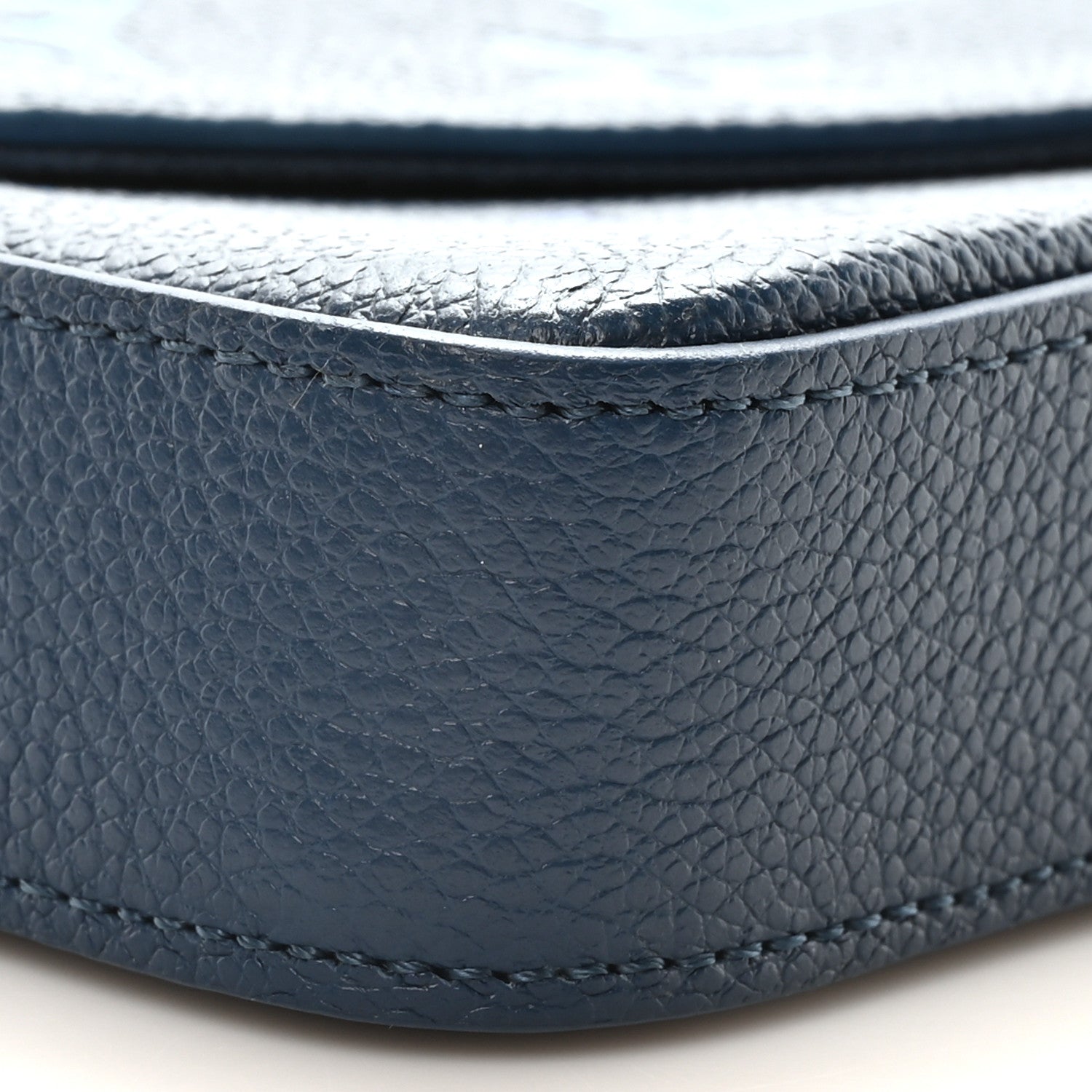 Louis Vuitton Empreinte Monogram Giant Felicie Pochette Chain Wallet Gradient Blue 10 of 11