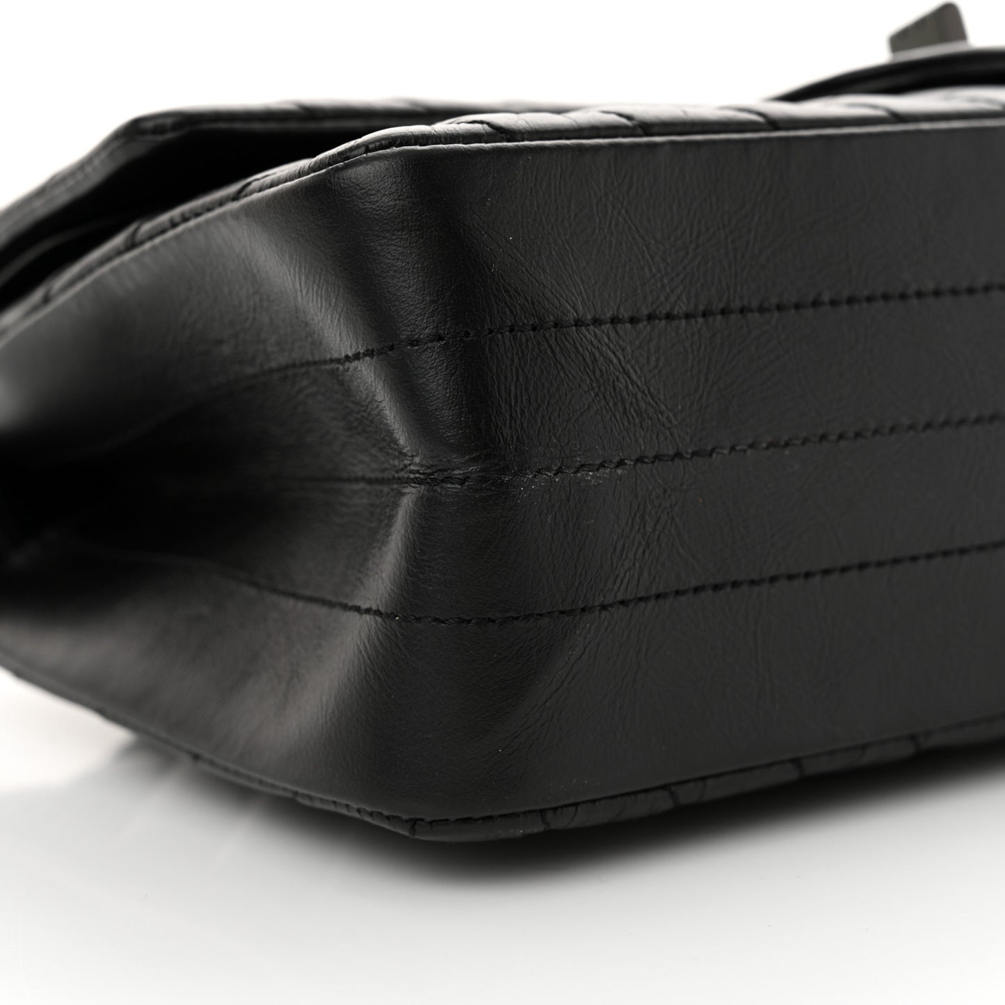 Aged Calfskin Chevron Quilted 2.55 Reissue 225 Flap So Black