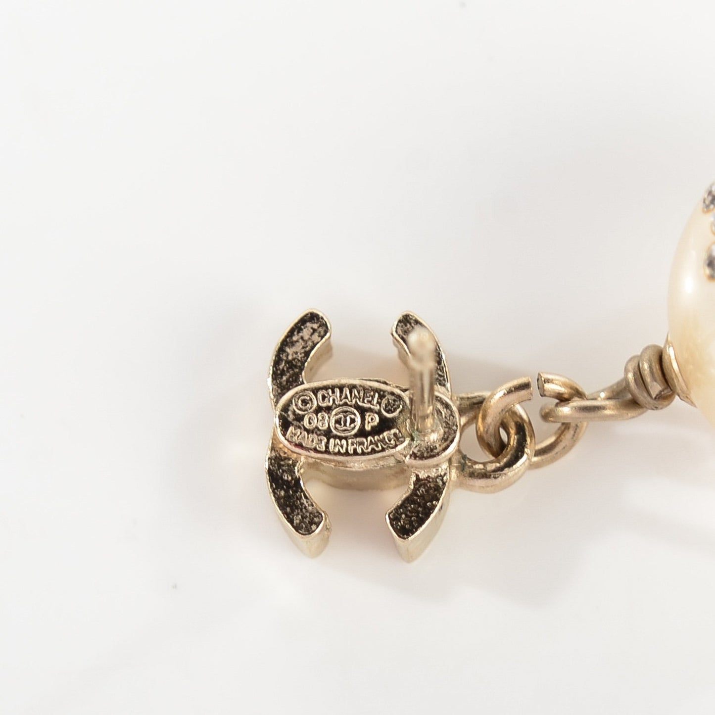 Pearl Crystal CC Heart Drop Earrings Gold White