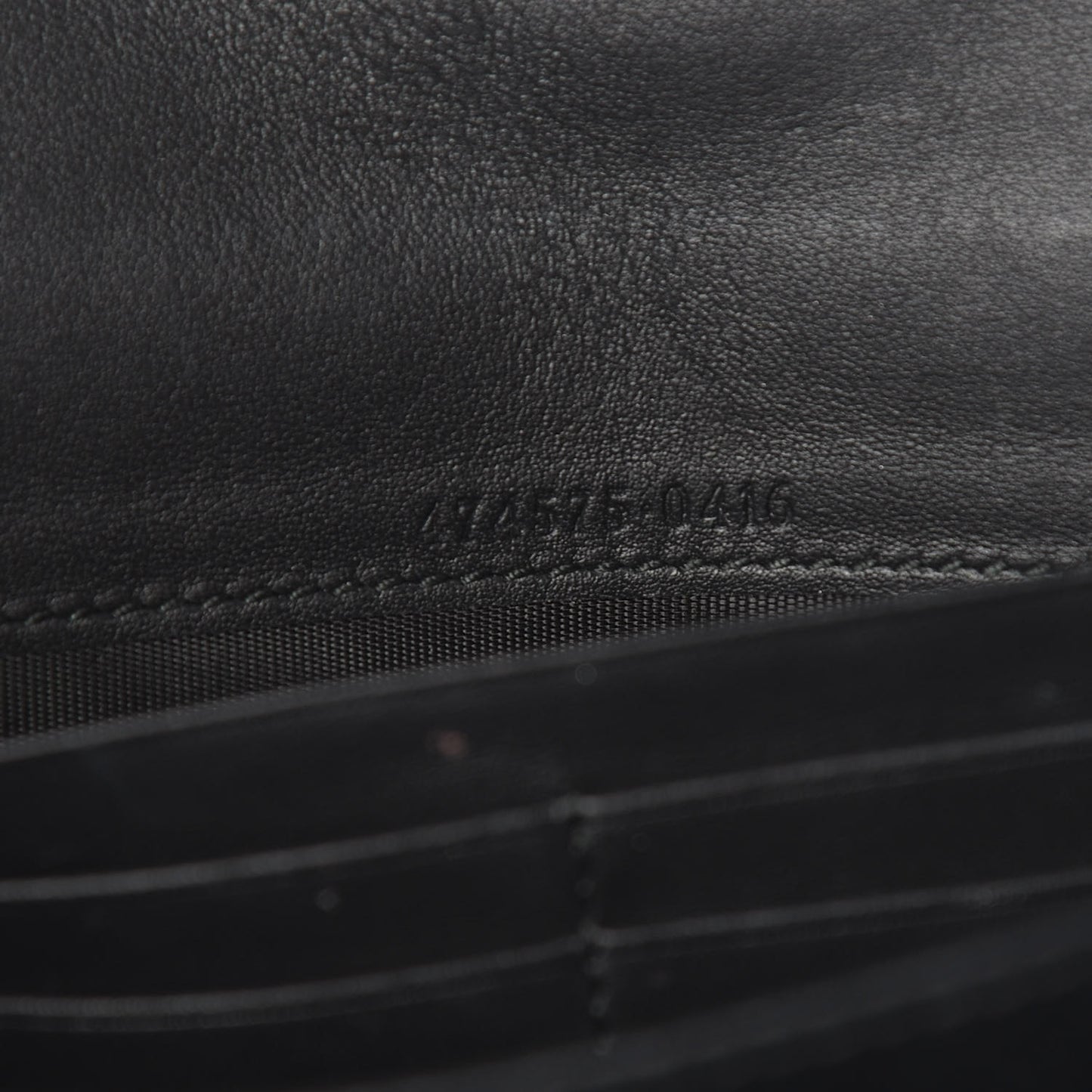 Velvet Matelasse GG Marmont Chain Wallet Black