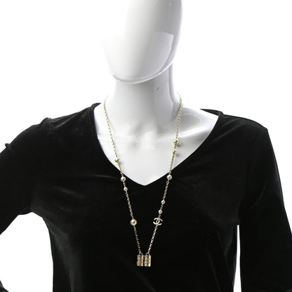 Chanel Crystal Pearl Airpod Necklace Gold 2 of 5