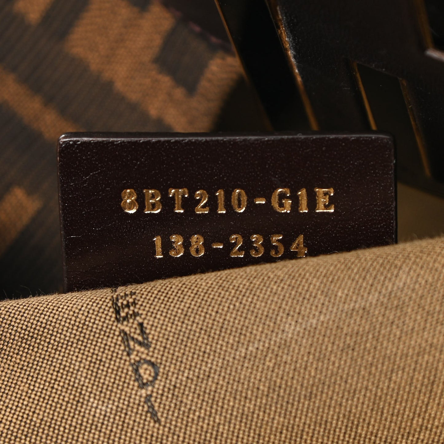Zucca Vitello Messenger Baguette Tobacco