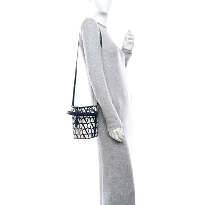 Valentino Garavani Toile Iconographe Nappa Mini Vlogo Signature Bucket Bag White Worker 2 of 9