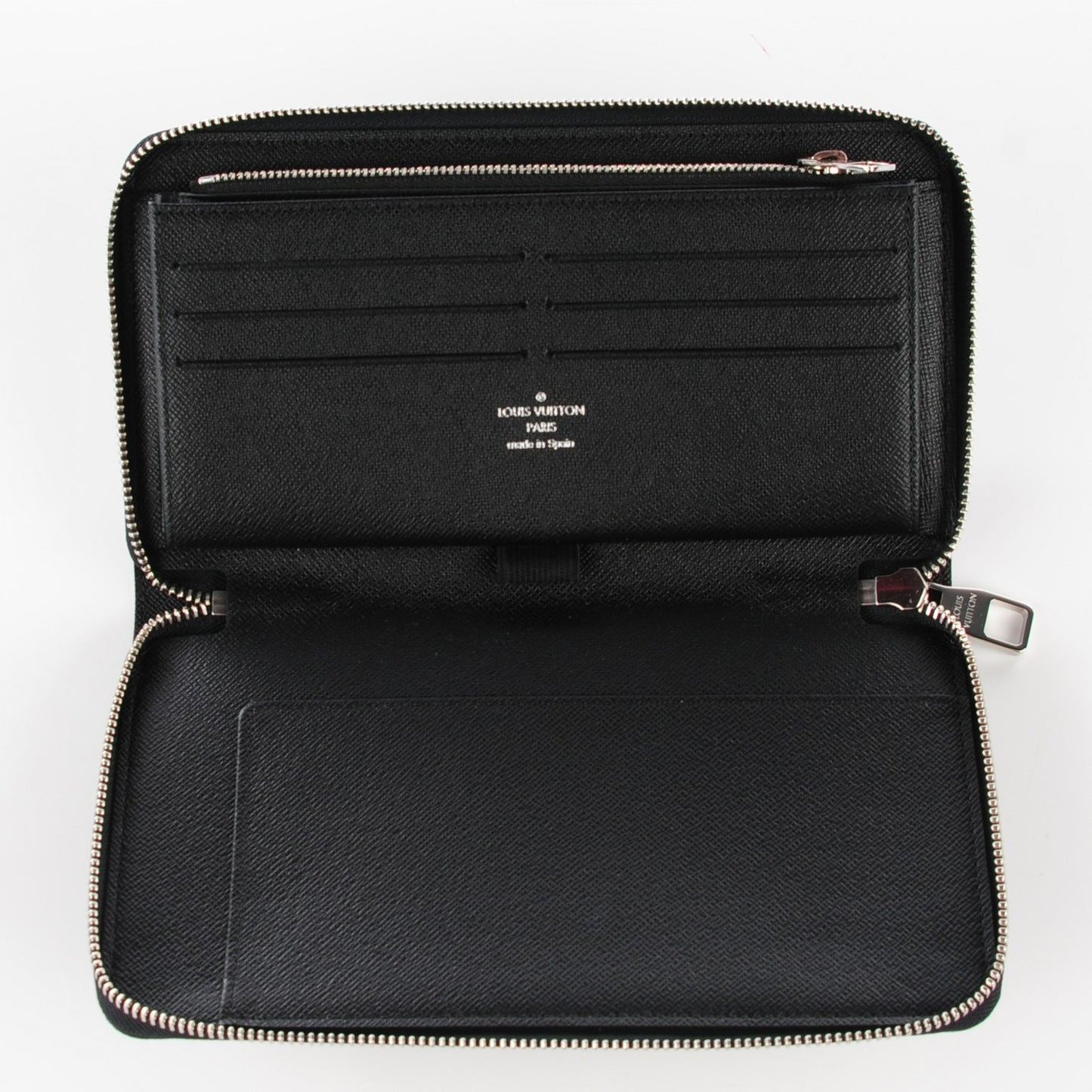 Graphite Illustre Zippy Wallet