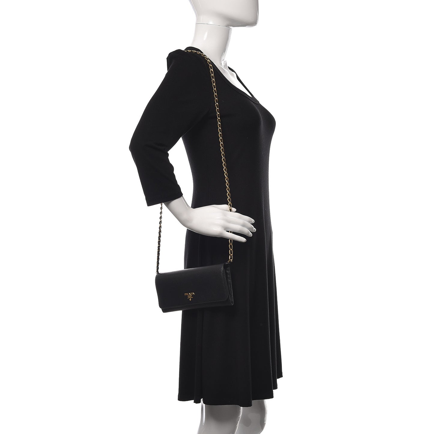 Saffiano Metal Oro Chain Wallet Black