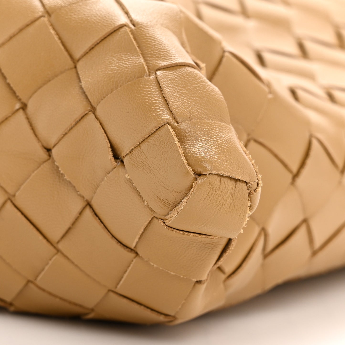 Calfskin Intrecciato Small Hop Dark Praline