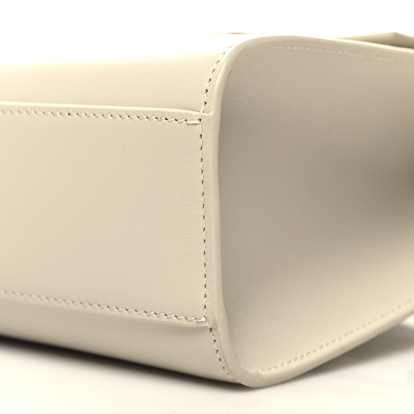 Smooth Calfskin Manhattan Shoulder Bag Crema Soft