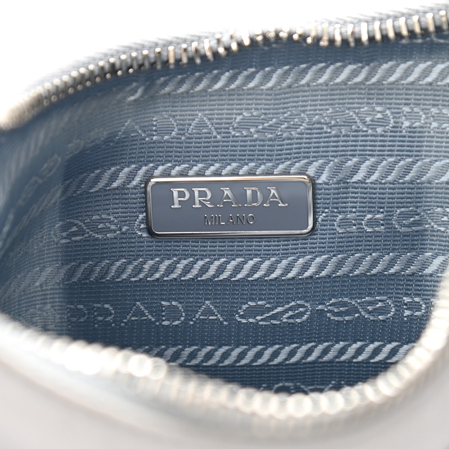 Re-Nylon Saffiano Re-Edition 2005 Shoulder Bag Fiordaliso