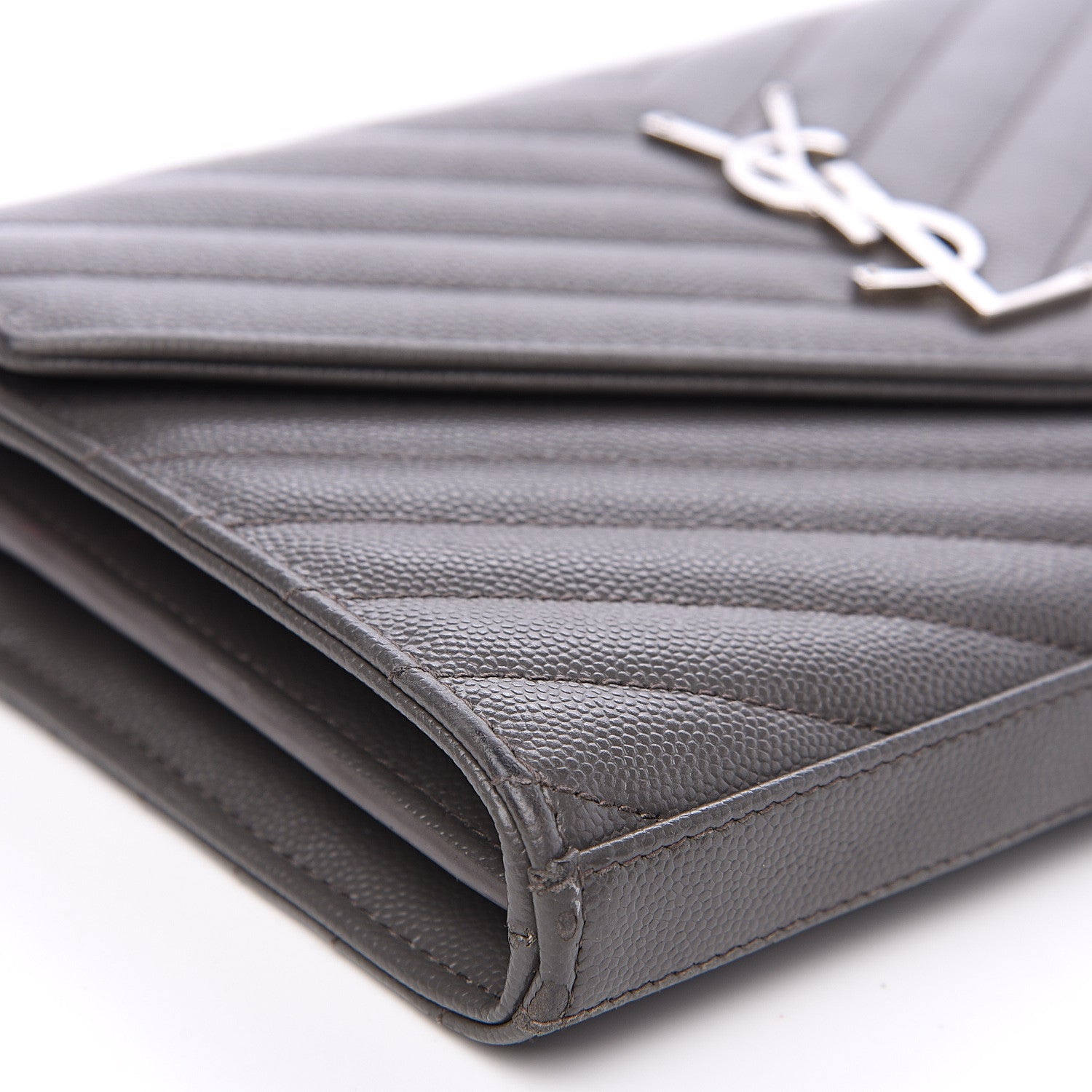 Saint Laurent Grain De Poudre Matelasse Chevron Monogram Chain Wallet Fog 7 of 12